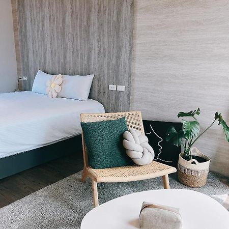 Wei Wei Chu B&B Zhuangwei Екстер'єр фото